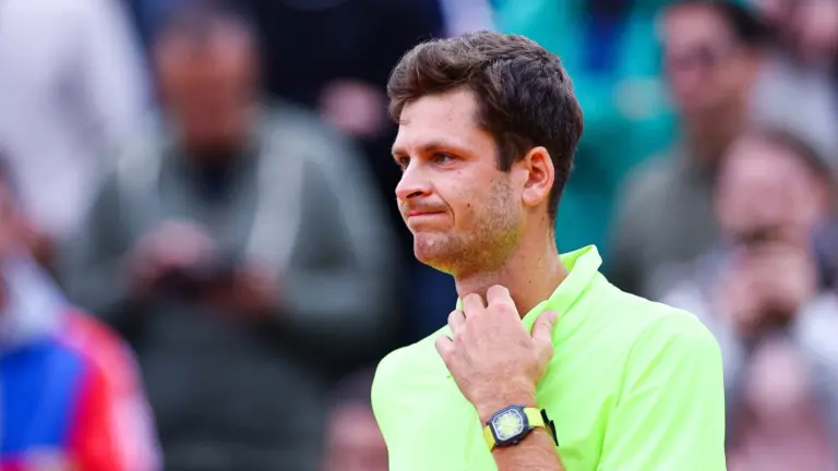 Katastrofa Huberta Hurkacza! Polak chciał nawet zejść z kortu – Tenis - INFBusiness