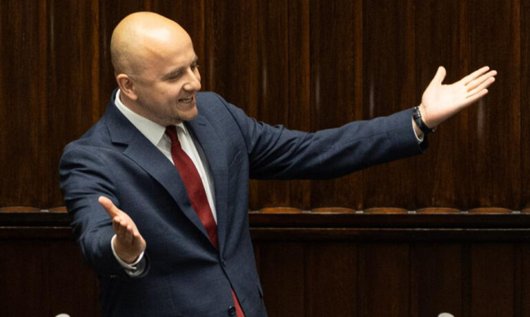 Dariusz „aplikacja” Matecki ma kredyt, ale nie ma nieruchomości. Najnowsze oświadczenie finansowe polityka PiS - INFBusiness