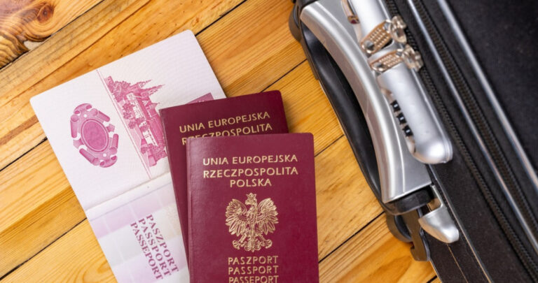 Finowie będą produkować paszporty w Polsce. Chcą obniżyć koszty operacyjne - INFBusiness
