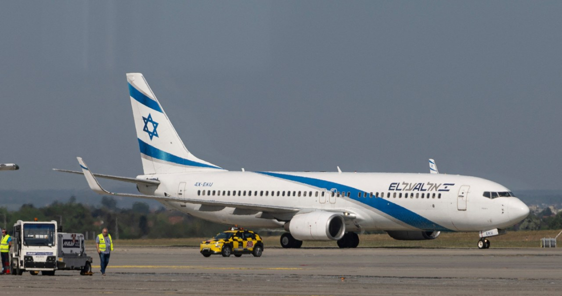 Rząd Izraela ogłosił loty repatriacyjne. Ma za nie odpowiadać narodowy przewoźnik - El AI Israel Airlines /NICOLAS ECONOMOU / NurPhoto /AFP