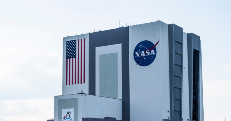 Misja z udziałem Polaka jest coraz bliżej. Astronauta NASA radzi: Ciesz się nią - INFBusiness