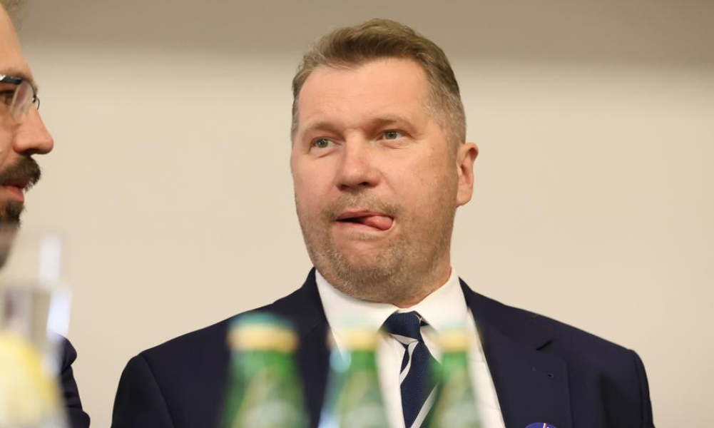 Pojawia się, a potem znika. Tajemniczy dom z oświadczenia majątkowego Przemysława Czarnka