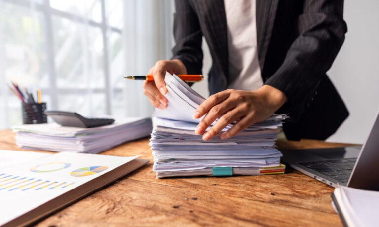 Rząd wydłuża termin e-fakturowania. Mikroprzedsiębiorstwa zyskają dodatkowy czas - INFBusiness