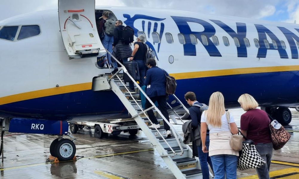 Walka o bagaże lotnicze trwa. Ryanair: Są uciążliwi