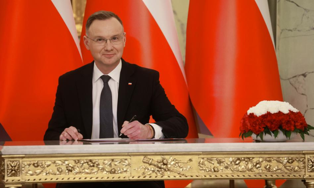 Wysokość wynagrodzenia nie jest już tematem tabu. Prezydent podpisał nowelizację Kodeksu pracy