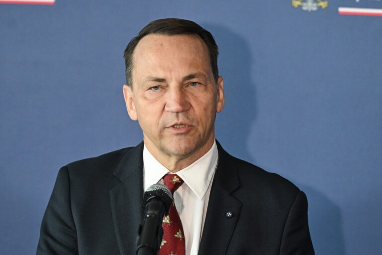Radosław Sikorski mówi o przyszłym szefie BBN. „Cenckiewicz zrobił karierę na opluwaniu” - INFBusiness