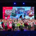 Artyści folklorystycznych festiwali ofiarą nagonki na migrantów w Zamościu