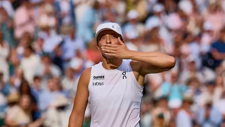Półfinał Wimbledonu z udziałem Igi Świątek odbędzie się w czwartek (10 lipca) w Polsce. Polska tenisistka wciąż zachwyca świat swoim występem. Wimbledon: Iga Świątek kontra Belinda Bencić. Gdzie i kiedy oglądać półfinał? – Tenis - INFBusiness