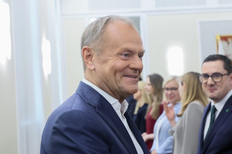 Sondaż: Kto powinien być premierem w rządzie obecnej koalicji? Polacy wskazali - INFBusiness