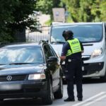 Trwają poszukiwania zabójcy w Starej Wsi. Uzbrojony mężczyzna wrócił na miejsce zbrodni