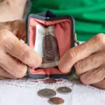 Renta wdowia. ZUS odmawia jej seniorom. Ujawniono powody