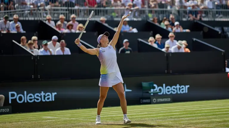 Wimbledon: Radwańska ocenia szanse Świątek. Szczere słowa wypowiedziane – Tenis - INFBusiness