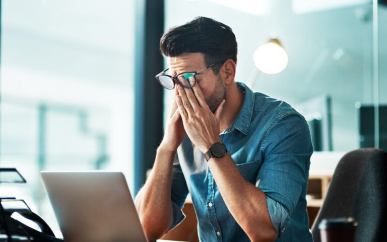 Anthropic testuje AI w prowadzeniu firmy. Wyniki zaskakują - INFBusiness