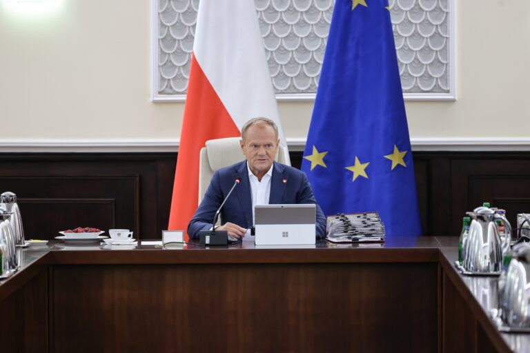Kamiński chce, by Tusk odszedł teraz, a Bielan, żeby premier wykrwawił się do wyborów - INFBusiness