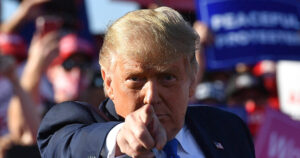 Donald Trump testuje „próg bólu” Europy. „Zaostrzył swoje żądania”.