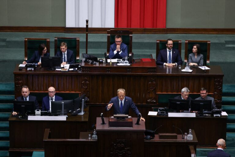 Czy Szymon Hołownia poprze w końcu PO w sprawie fałszerstw wyborczych? - INFBusiness