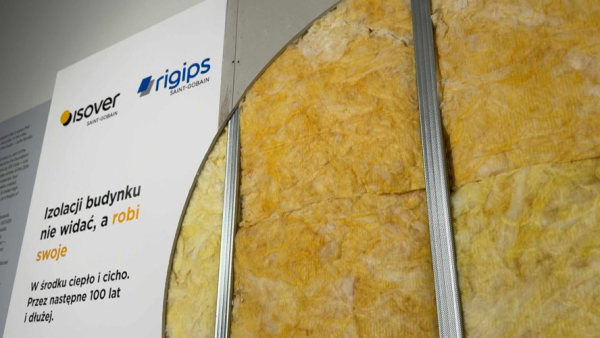 ISOVER i RIGIPS sponsorują wystawę Billa Violi na festiwalu EnergaCAMERIMAGE 2025 - INFBusiness