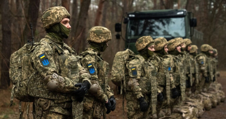 Kolumbijscy najemnicy na Ukrainie. Rosja podnosi alarm w sprawie masowych transferów. - INFBusiness