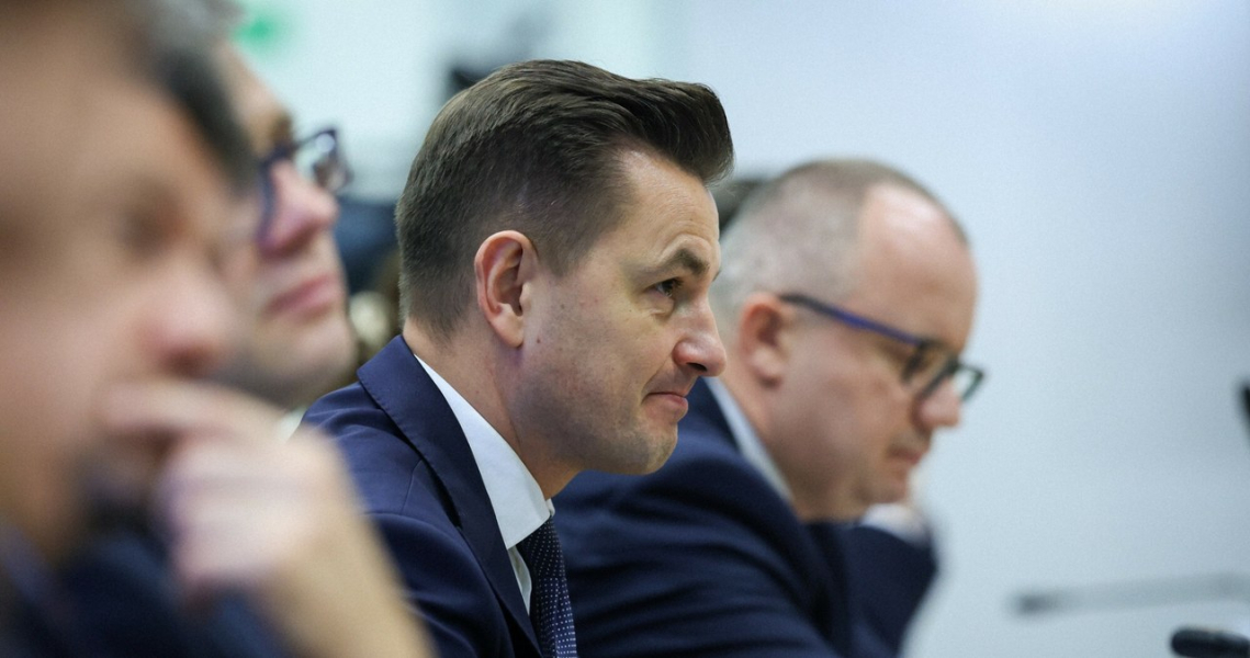 Zmiana w dostępie do ksiąg wieczystych została zapowiedziana w sierpniu ubiegłego roku, ale wciąż nie ma projektu /Andrzej Iwańczuk /Reporter
