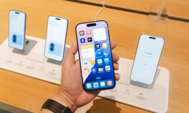 Nowe iPhone’y będą rekordowo tanie? Wszystko przez kurs dolara - INFBusiness