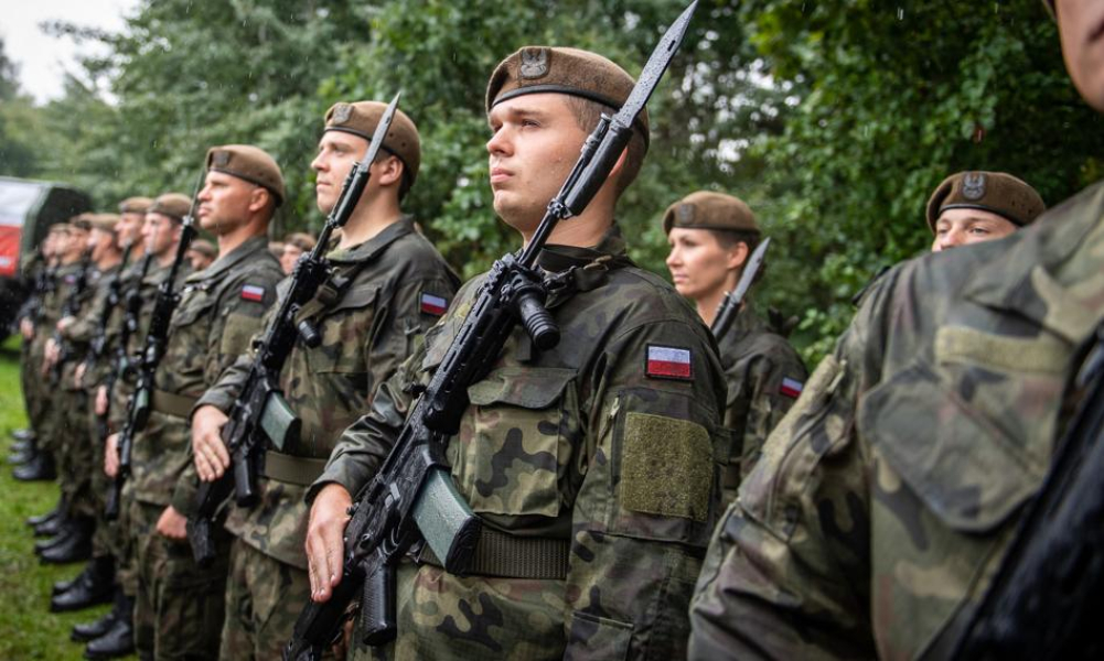 Żołnierze Wojsk Obrony Terytorialnej w gotowości w 13 województwach