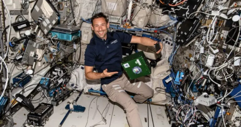 Polski astronauta żegna się z ISS. „Zobaczmy, ile możemy osiągnąć” - INFBusiness