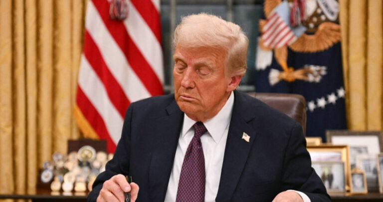 Trump wysyła kolejne listy w sprawie ceł. Na liście znajduje się również Irak. - INFBusiness