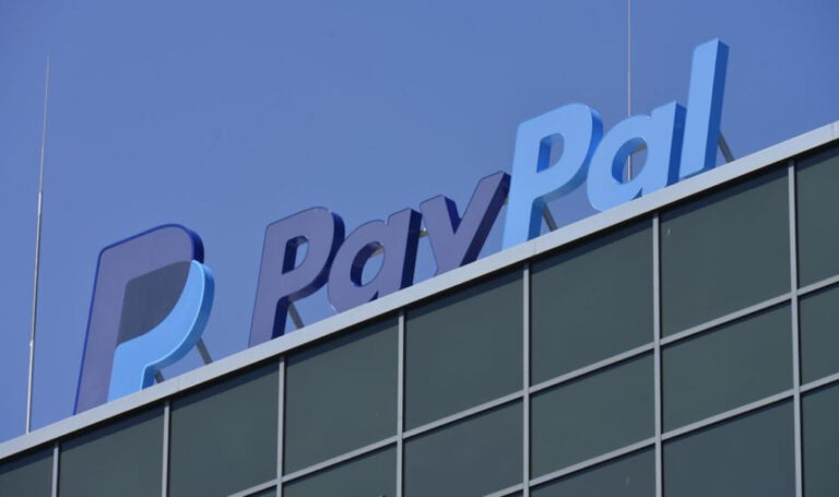 Urząd Ochrony Konkurencji i Konsumentów (UOKiK) ostro skrytykował PayPal. Firma wycofa swoje praktyki i zwróci pieniądze. - INFBusiness