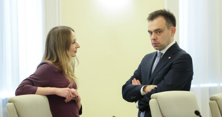 Walka z umowami śmieciowymi. Czy inspektorzy wejdą do miejsc pracy? - INFBusiness