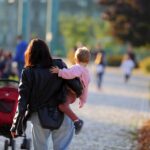 Nieściągalne 800+ od cudzoziemców. Ujawniamy, ile nienależnych świadczeń odzyskał ZUS