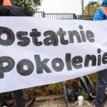 Ostatnie Pokolenie porównuje się do „Solidarności”. Zdewastowano bramę Stoczni Gdańskiej