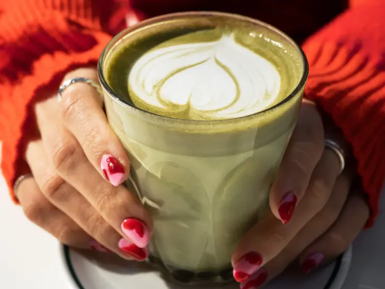 Matcha czy kawa? Bosacka nie ma wątpliwości. Dowiedz się, co wybrać. - INFBusiness