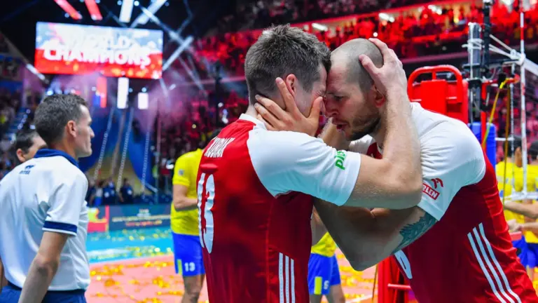 Polska kontra Brazylia. Polacy w łzach po wielkim finale. Dwa złote medale Mistrzostw Świata w Siatkówce – Siatkówka - INFBusiness