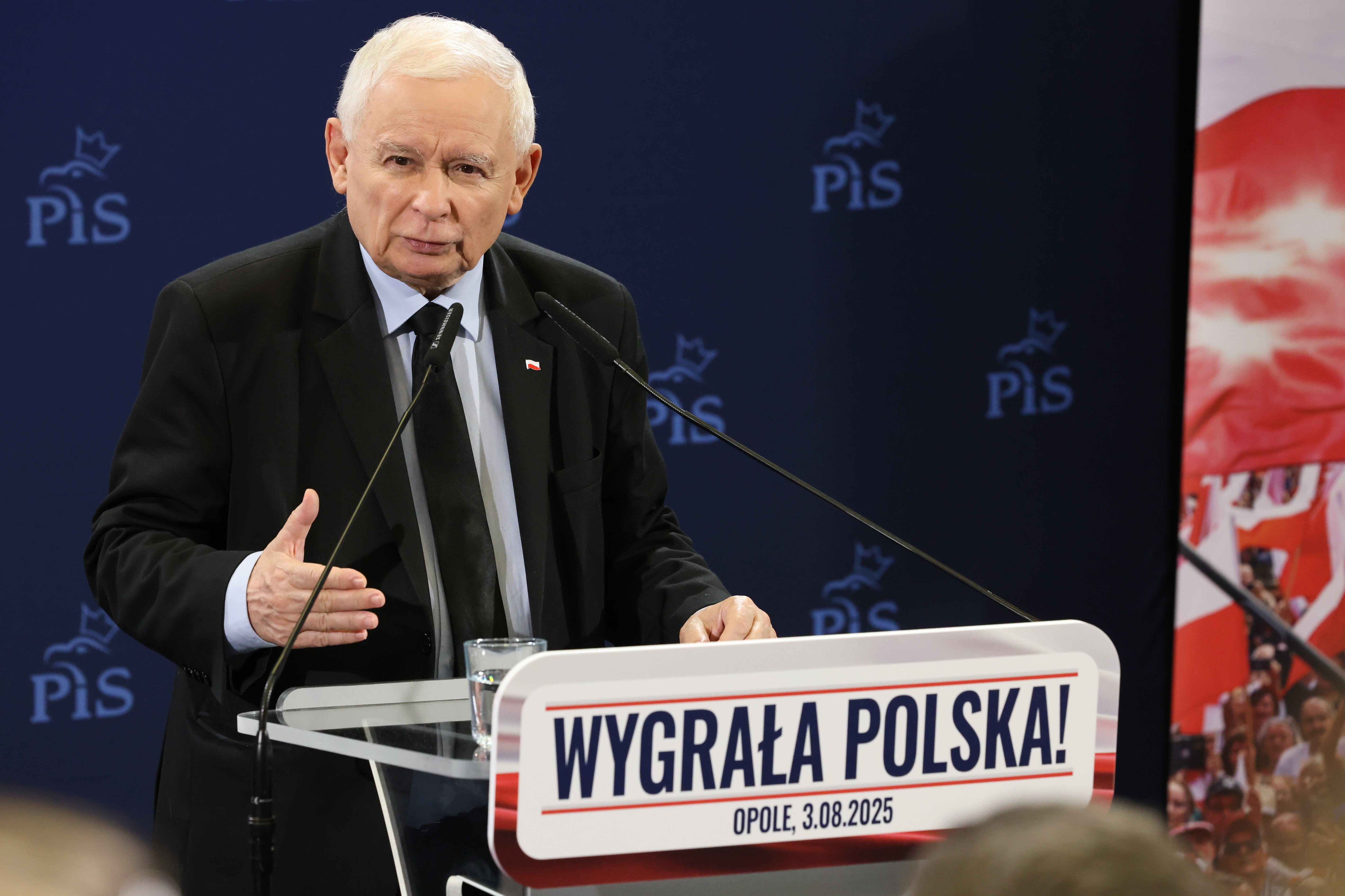 Jarosław Kaczyński spotkał się z wyborcami PiS. Mówił o „skończeniu zimnej wojny domowej” - INFBusiness
