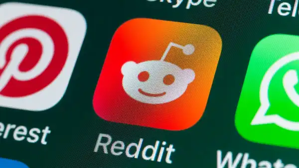 Ojciec wywołał oburzenie, proponując dwutygodniowe wakacje sam na sam z 8-miesięcznym dzieckiem - INFBusiness