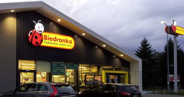 Biedronka zwróciła mu koszty parkingu. Podał mu numer swojej karty My Biedronka. - INFBusiness