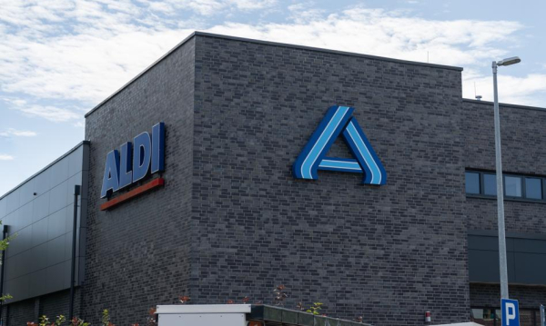 Duże zwolnienia w Aldi: prawie 100 osób bez pracy z powodu sztucznej inteligencji - INFBusiness