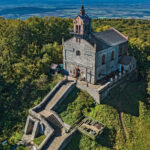 Ślęża – historia zaklęta w świetle i kamieniu