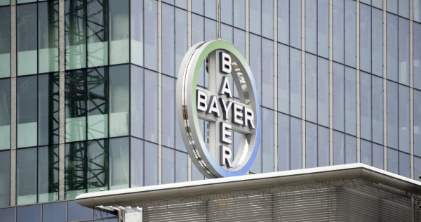 Lek, który nie istnieje. Bayer płaci miliard, żeby zmienić zasady gry - INFBusiness