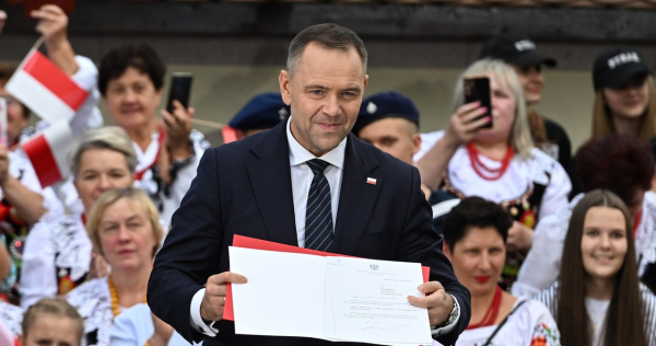 Nawrocki składa kolejny projekt ustawy. Chce zerowego podatku dochodowego dla rodzin. - INFBusiness
