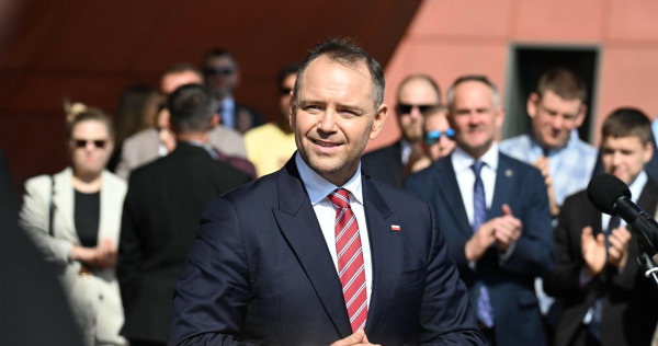Prezydent Nawrocki o 800 plus: Jestem otwarty na dyskusje - INFBusiness