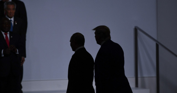 Szczyt Trump-Putin: USA łagodzą oczekiwania, Kreml rozmawia o „warunkach pokojowych” - INFBusiness