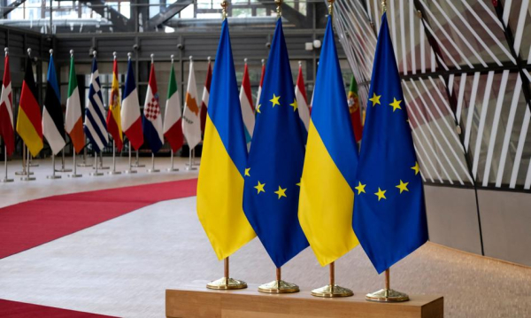 UE odpowiada na weto Nawrockiego: „Pomoc musi być udzielona Ukraińcom” - INFBusiness