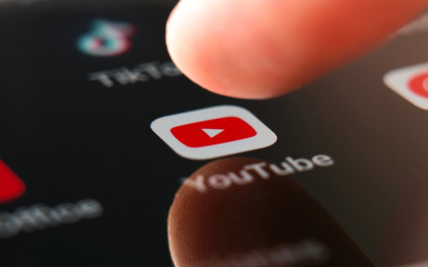 YouTube pozwolił AI edytować wybrane filmy użytkowników. Zgodę twórców pominięto - INFBusiness