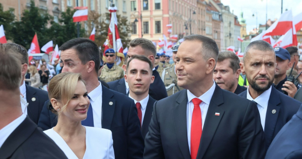 Zerowy podatek dochodowy od osób fizycznych dla rodzin. Tyle rodzina Nawroccych zyska na zmianach. - INFBusiness