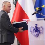 Wybór nowego prezesa Najwyższej Izby Kontroli podzielił koalicję rządową. Czy Marian Banasz na tym skorzysta?