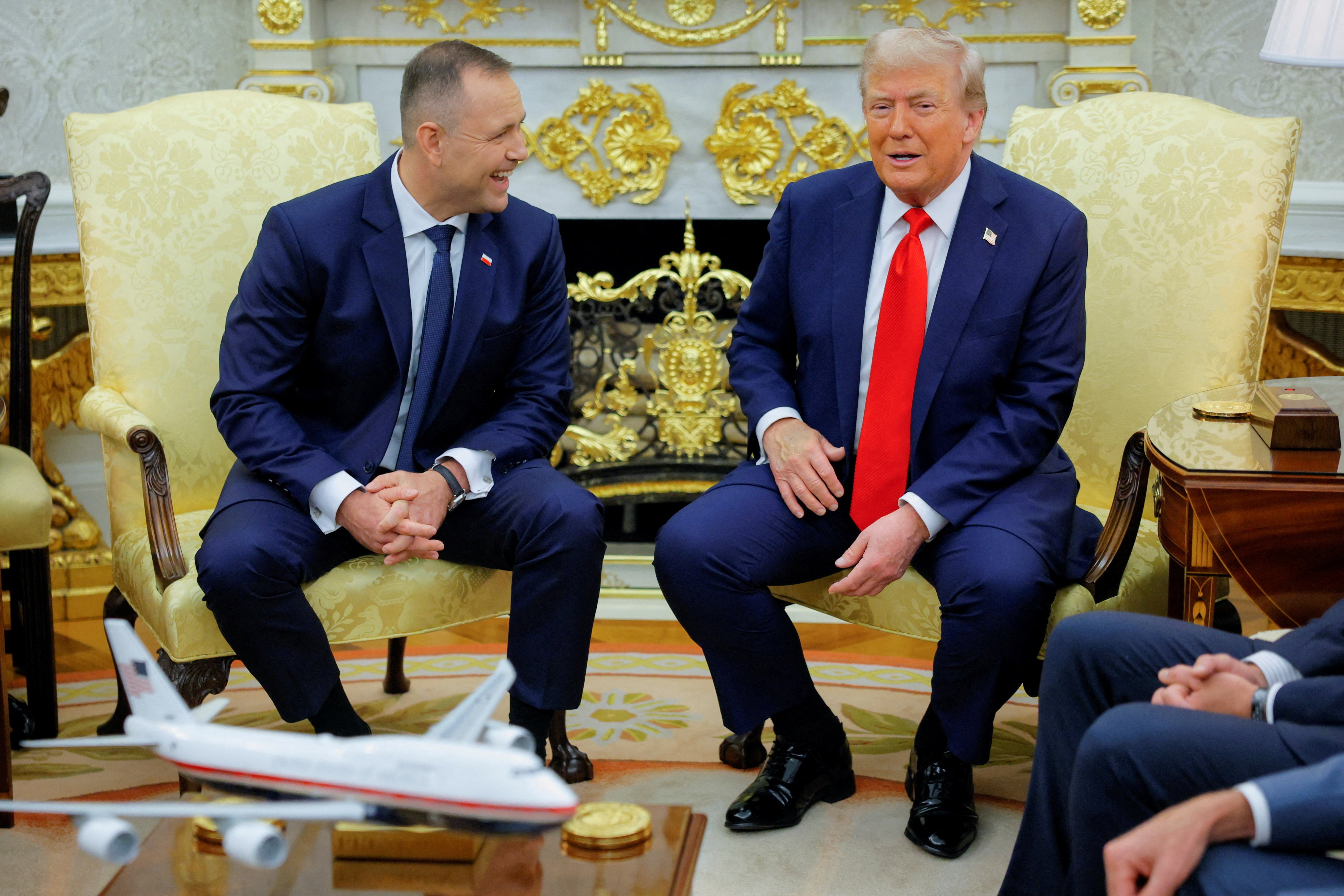 Otoczenie Karola Nawrockiego atakuje rząd, poza Polską zachowują się jak zdrajcy - INFBusiness