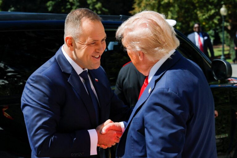 Spotkanie Trumpa i Nawrockiego dobiegło końca. O czym rozmawiali politycy? - INFBusiness