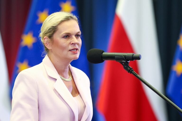 Barbara Nowacka: edukacja zdrowotna w szkołach to duży sukces - INFBusiness