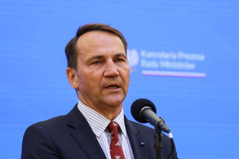 Radosław Sikorski: W kwestiach bezpieczeństwa rząd i prezydent mówią jednym głosem. - INFBusiness